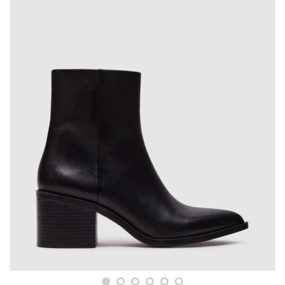 Steve Madden Alia Black Leather Boots